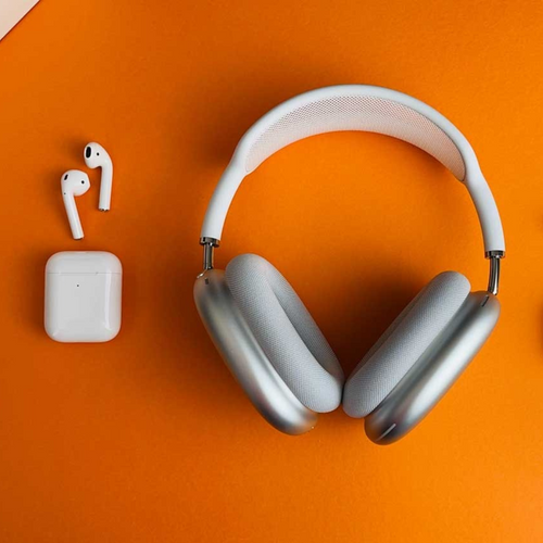 Tech & Accessories