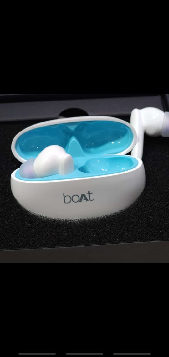 boAt Airdopes 131 True Wireless Earbuds ❤️